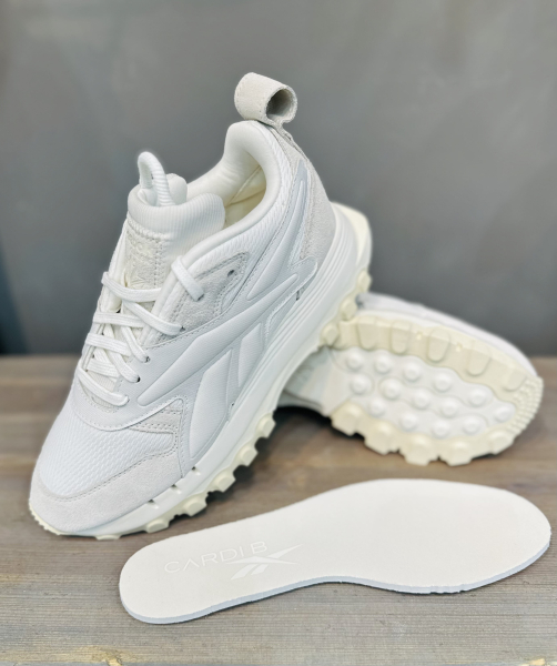 Кроссовки женские Reebok Classic Leather CARDI V2 chalk/chalk/alabaster