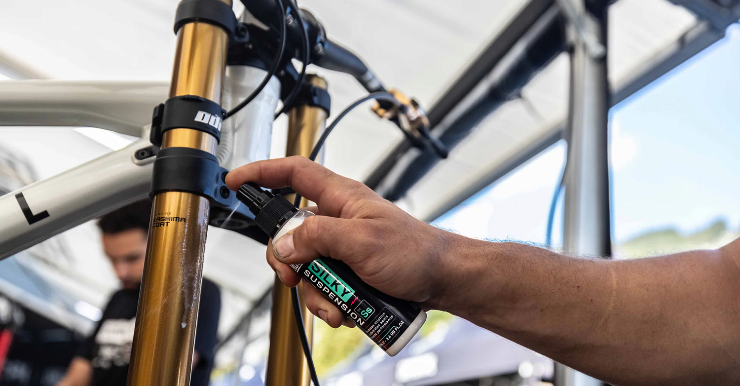 Смазка силиконовая Muc-Off 20945 Silky Suspension Serum 100мл