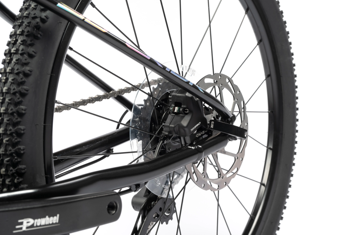 24 дюйма (7-11 лет) Superior Team 24 Matte Black/Hologram Chrome/Team Red 2025 Артикул 801.2025.29601