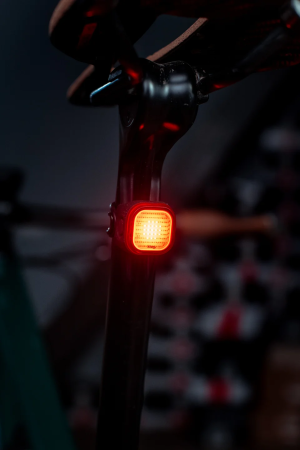 Фары и фонари Фонарь задний Knog Blinder Mini Square Артикул 12984