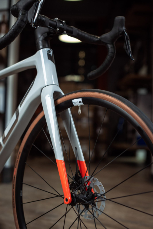 Туристические велосипеды Superior X-Road Team Elite Di2 2024 Gloss Grey/Team Red Артикул 801.2023.28039
