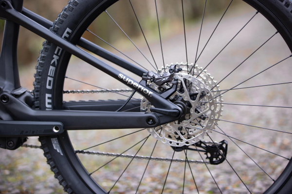 Superior iXF 9.7 2024 Matte Carbon
