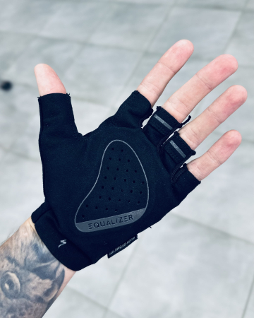 Велоперчатки Велоперчатки SF Specialized BG Grail Артикул 67019-1246, 67019-1243, 67019-1242, 67019-1245, 67018-1242, 67018-1245, 67018-1244, 67018-1246, 67015-1212, 67019-1244, 67015-1216, 67018-1243, 67015-1213