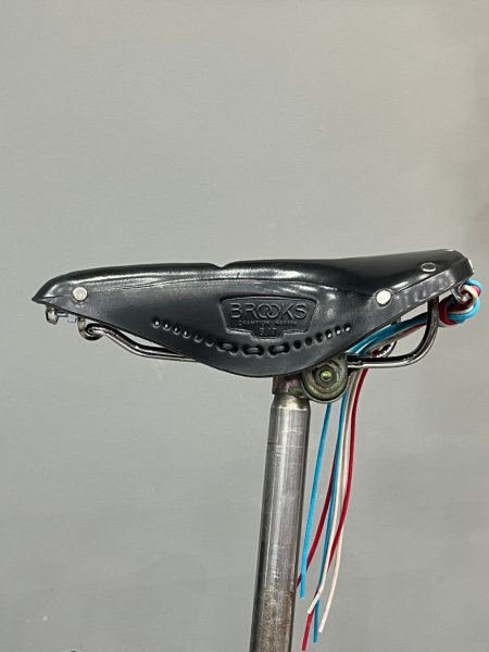 седло brooks b17 narrow carved black