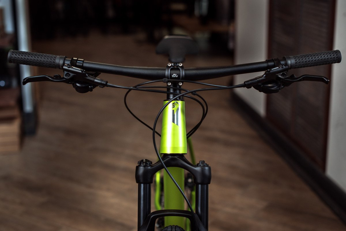 Купить Superior XC 859 2023 Matte Lime Metallic Chrome Silver Артикул 801.2023.29088, 801.2023.29087, 801.2023.2908_