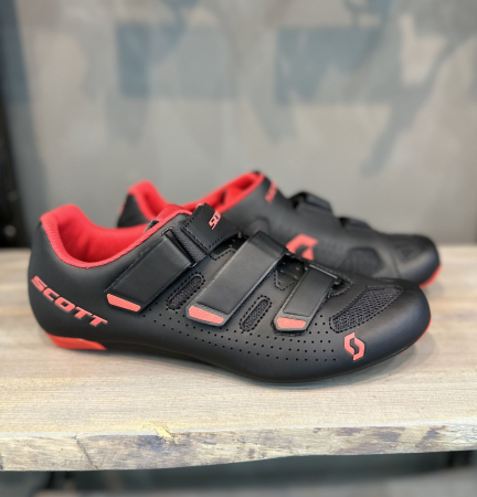 Велотуфли шоссе и триатлон Велотуфли Scott Road Comp black/red Артикул 7613368818571, 7613368818595, 7613368818557, 7613368818618, 7613368818601, 7613368818540, 7613368818588, 7613368818564, 7613368818625