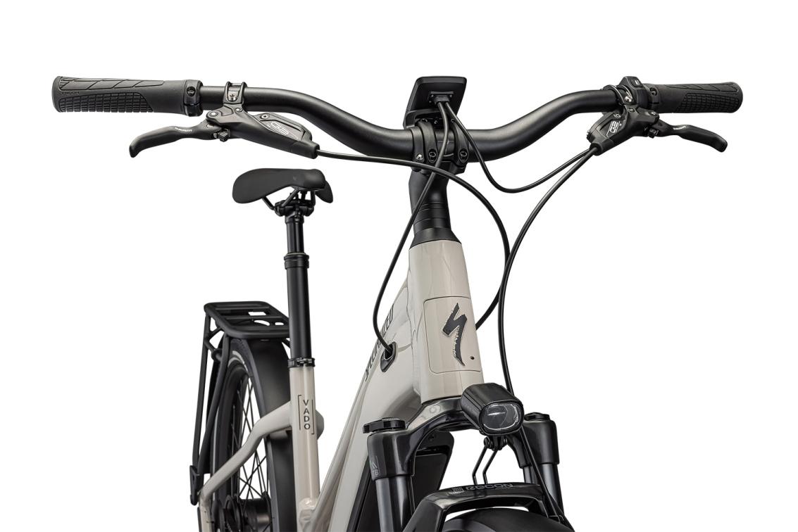 TURBO VADO - свой в городе! Specialized Turbo Vado 5.0 IGH ST Step-Through 2022 White Mountains / Black Reflective Артикул 95322-2505, 95322-2502, 95322-2503, 95322-2504