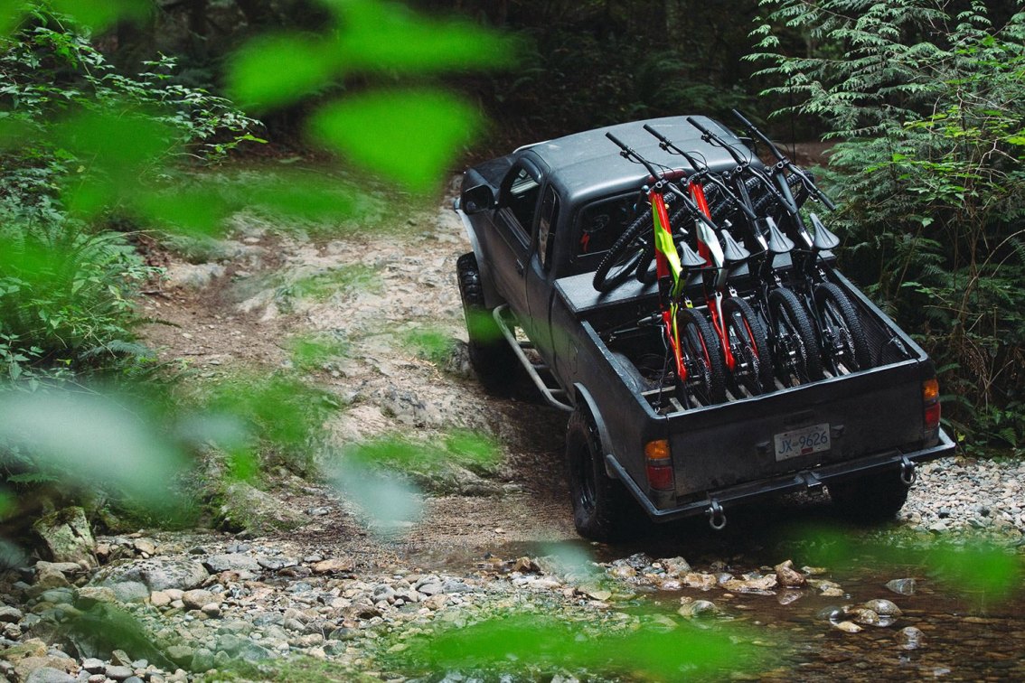 Купить Specialized Enduro FSR Comp 27.5 2018 Артикул 93618-5104, 93618-5102, 93618-5103, 93618-5105