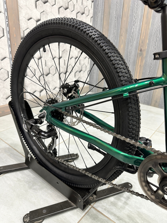 24 дюйма (7-11 лет) Silverback Spyke B 24 2026 Emerald Green Артикул 4816026312838
