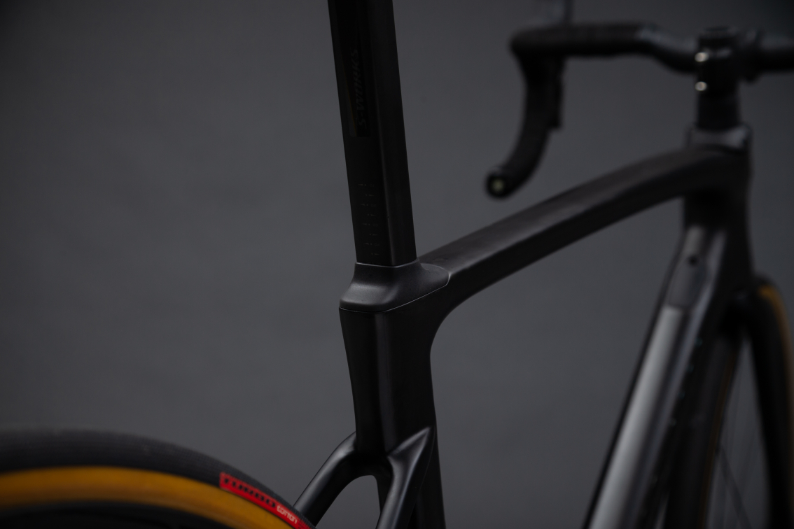 S-WORKS велосипеды шоссе Specialized S-Works Roubaix ETAP 2020 Satin Carbon-Tarmac Black Black Crystal Black Reflective Артикул 94420-0261, 94420-0258, 94420-0256, 94420-0254, 94420-0252, 94420-0249