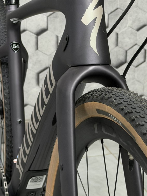 Гравийные велосипеды, комфорт плюс Specialized Diverge 4 Expert 2026 SRAM Rival XPLR Nebula Metallic/ Sandstone Metallic Артикул 95426-3249, 95426-3256, 95426-3254, 95426-3258, 95426-3252, 95426-3261