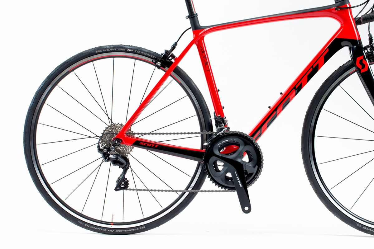 Шоссейные велосипеды Scott Addict 20 2019 красный-черный Артикул 7613368412861, 7613368412878