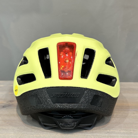 Шлемы Шлем детский Specialized Shuffle Child Led Mips Limestone Артикул 60023-1632