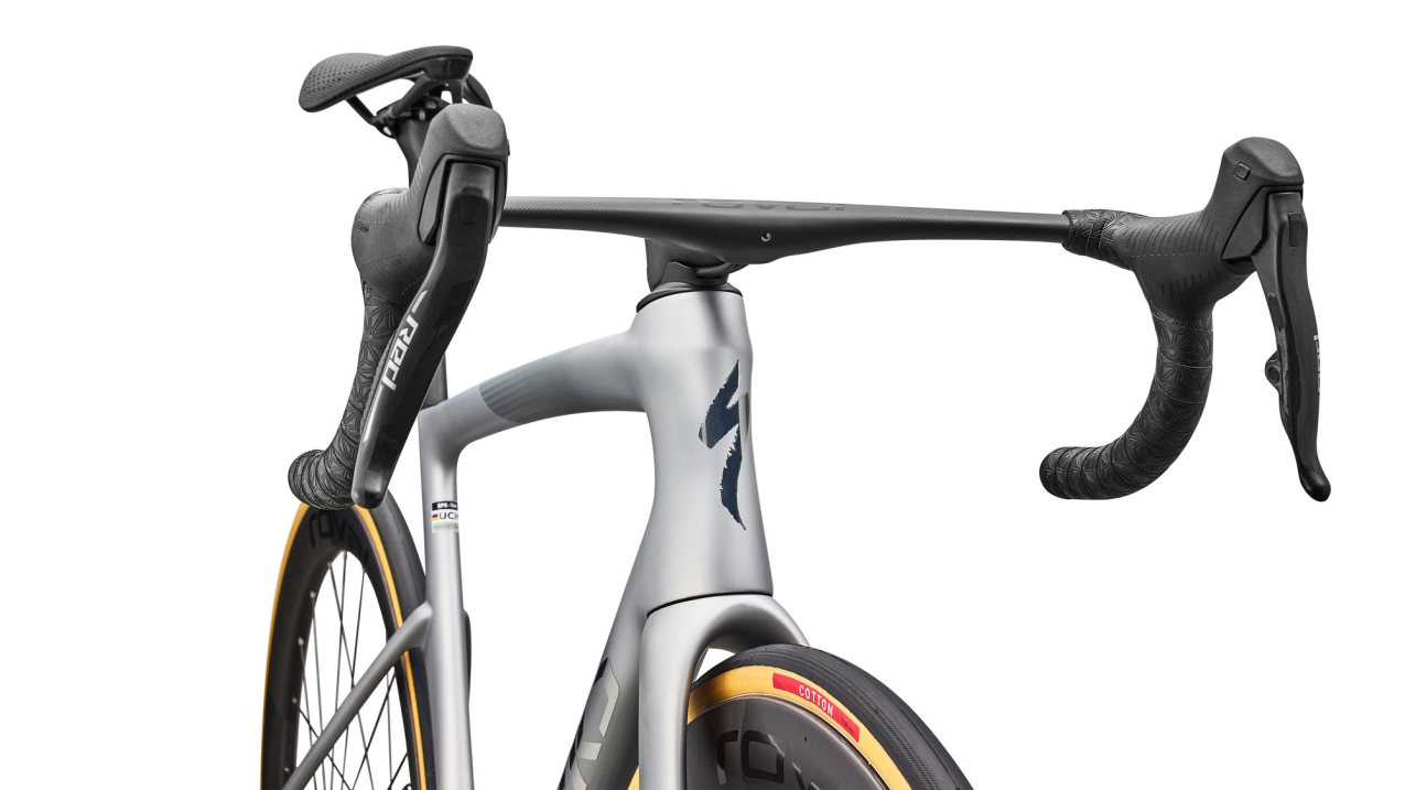 S-WORKS велосипеды шоссе Specialized S-Works Tarmac SL9 AXS 2027 Satin Silver Dust / Spectrum Flake / Chrome Артикул 94927-0052, 94927-0061, 94927-0058, 94927-0049, 94927-0056, 94927-0054