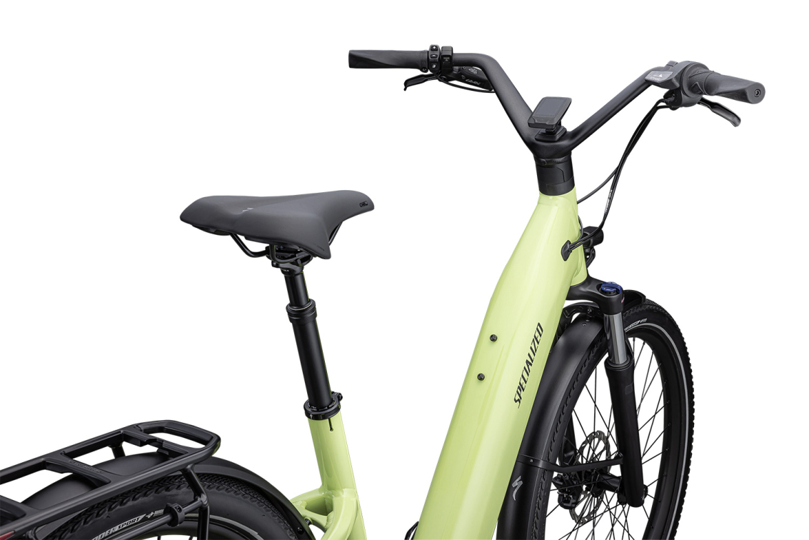 TURBO COMO - современный уровень комфорта Specialized Turbo Como 4.0 IGH 2022 Limestone / Black Reflective Артикул 90422-4503, 90422-4504, 90422-4502