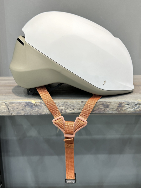 Шлем Specialized Tone Birch/Taupe Шлем Specialized Tone Birch/Taupe