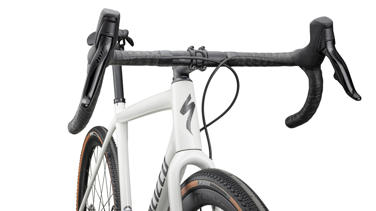 Циклокроссовые, внедорожные велосипеды Specialized Crux Expert Sram Rival eTap AXS 2025 Gloss Dune White / Smoke Liquid Metal Артикул 91425-3049, 91425-3052, 91425-3054, 91425-3058, 91425-3061, 91425-3056
