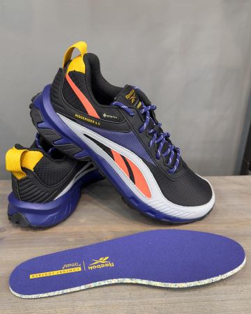 Кроссовки Кроссовки женские Reebok Ridgerider 6 GTX core black/bold purple/orange flare Артикул GX22479.5, GX224710, GX22479, GX22477, GX22478.5, GX224710.5