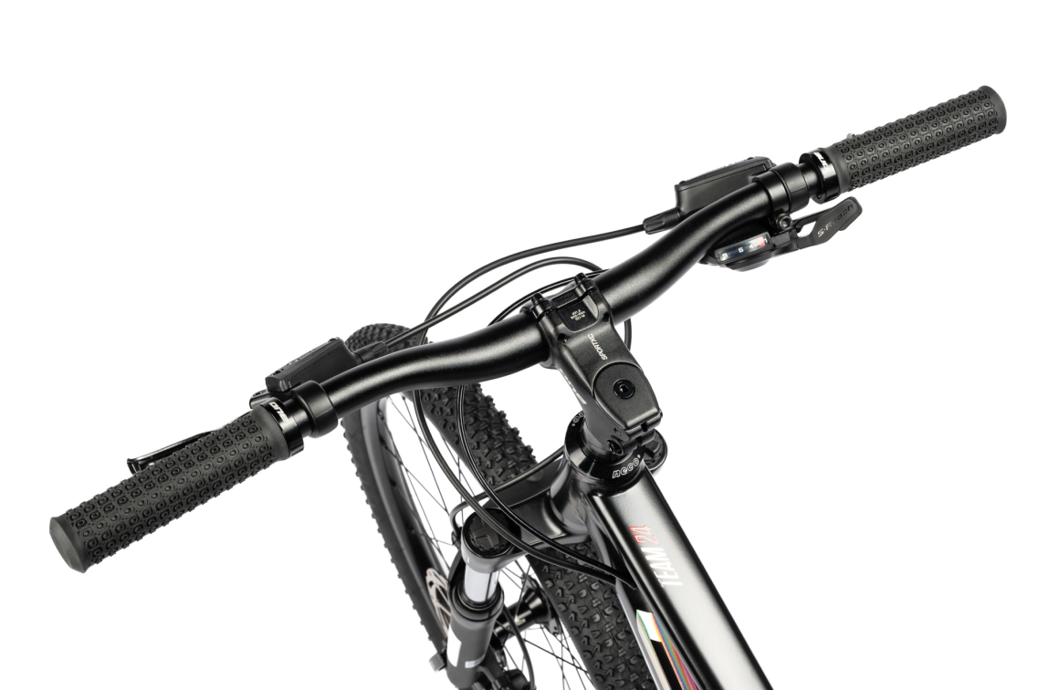 24 дюйма (7-11 лет) Superior Team 24 Matte Black/Hologram Chrome/Team Red 2025 Артикул 801.2025.29601