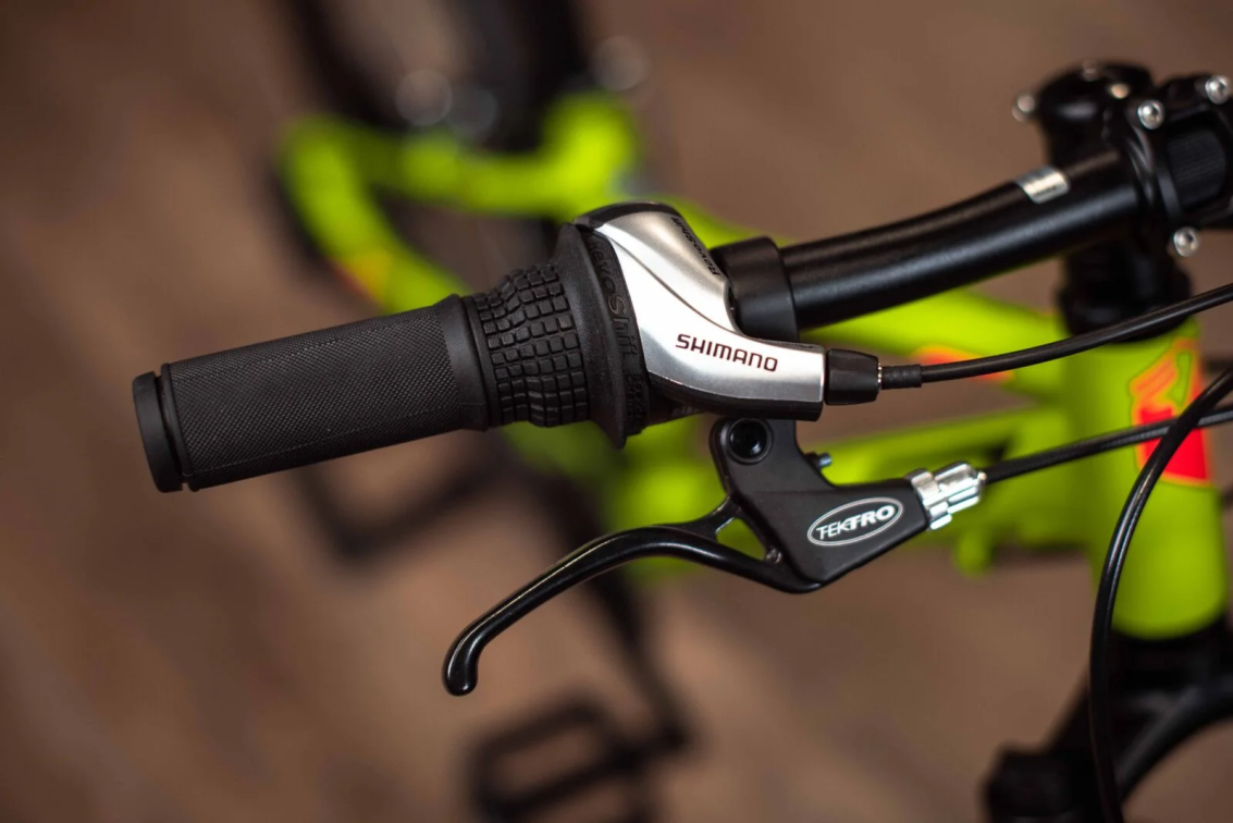 24 дюйма (7-11 лет) Superior Racer XC 24 2024 Matte Lime/Black/Red Артикул 801.2023.24000