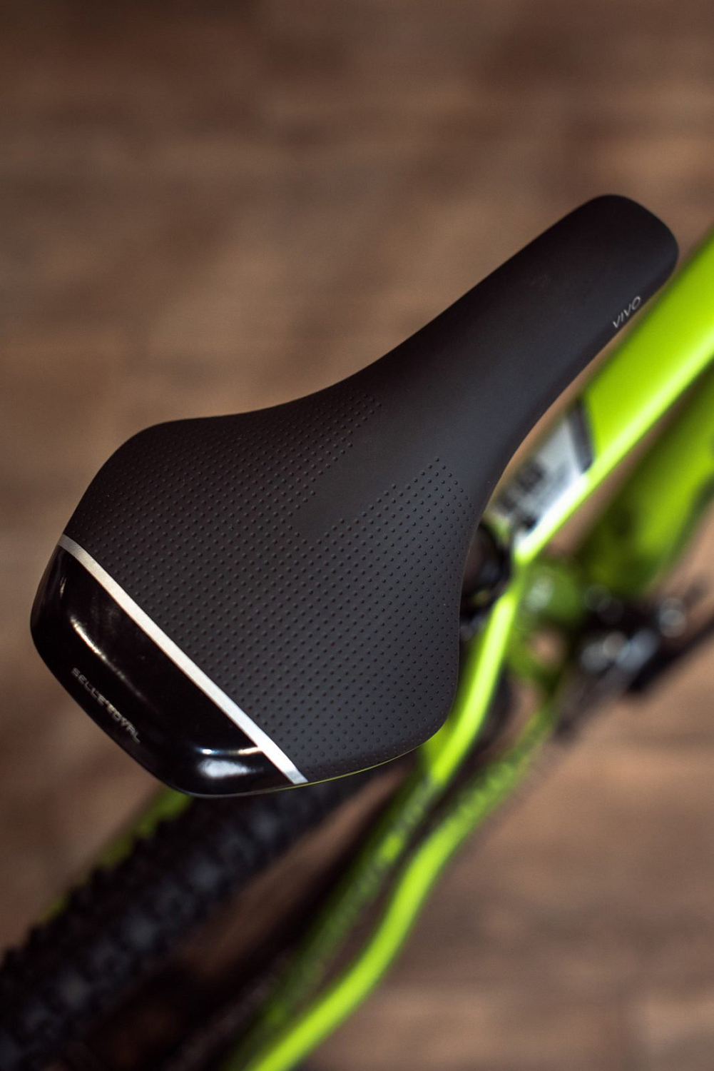 Superior XC 859 2024 Matte Lime Metallic Chrome Silver