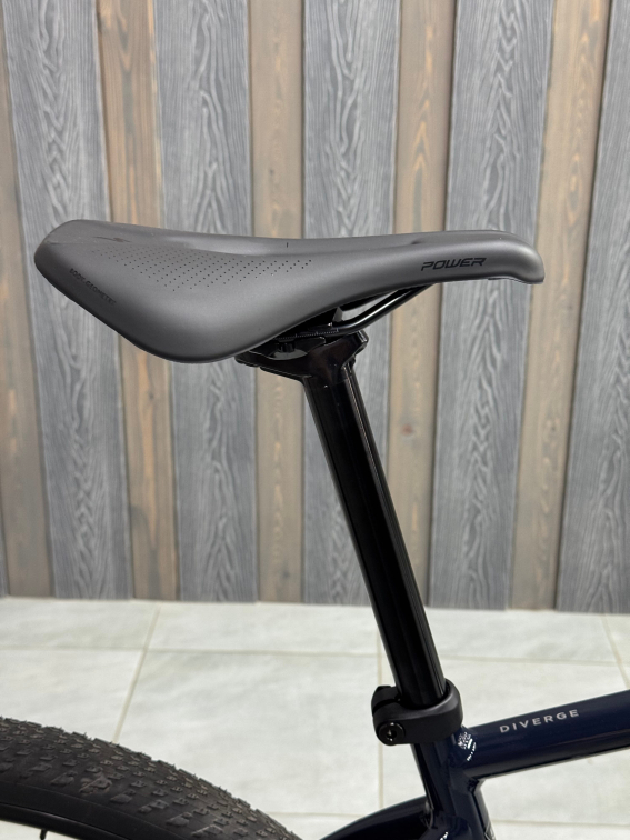 Гравийные велосипеды, комфорт плюс Specialized Diverge 4 Sport Alloy 2026 Gloss Dark Navy / Dolomite Metallic Артикул 95426-6349, 95426-6352, 95426-6354, 95426-6356, 95426-6358, 95426-6361