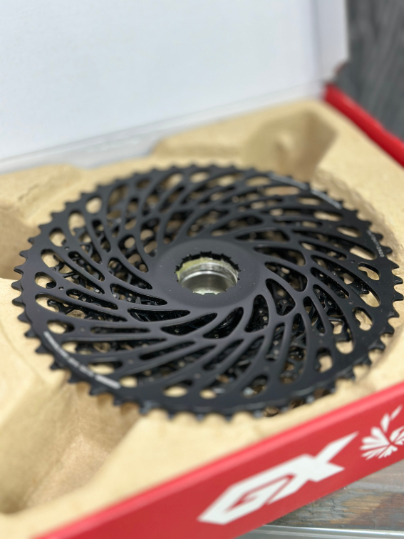 Кассеты 12 Кассета Sram XG 1275 Eagle 12 скоростей 10-50Т Артикул 